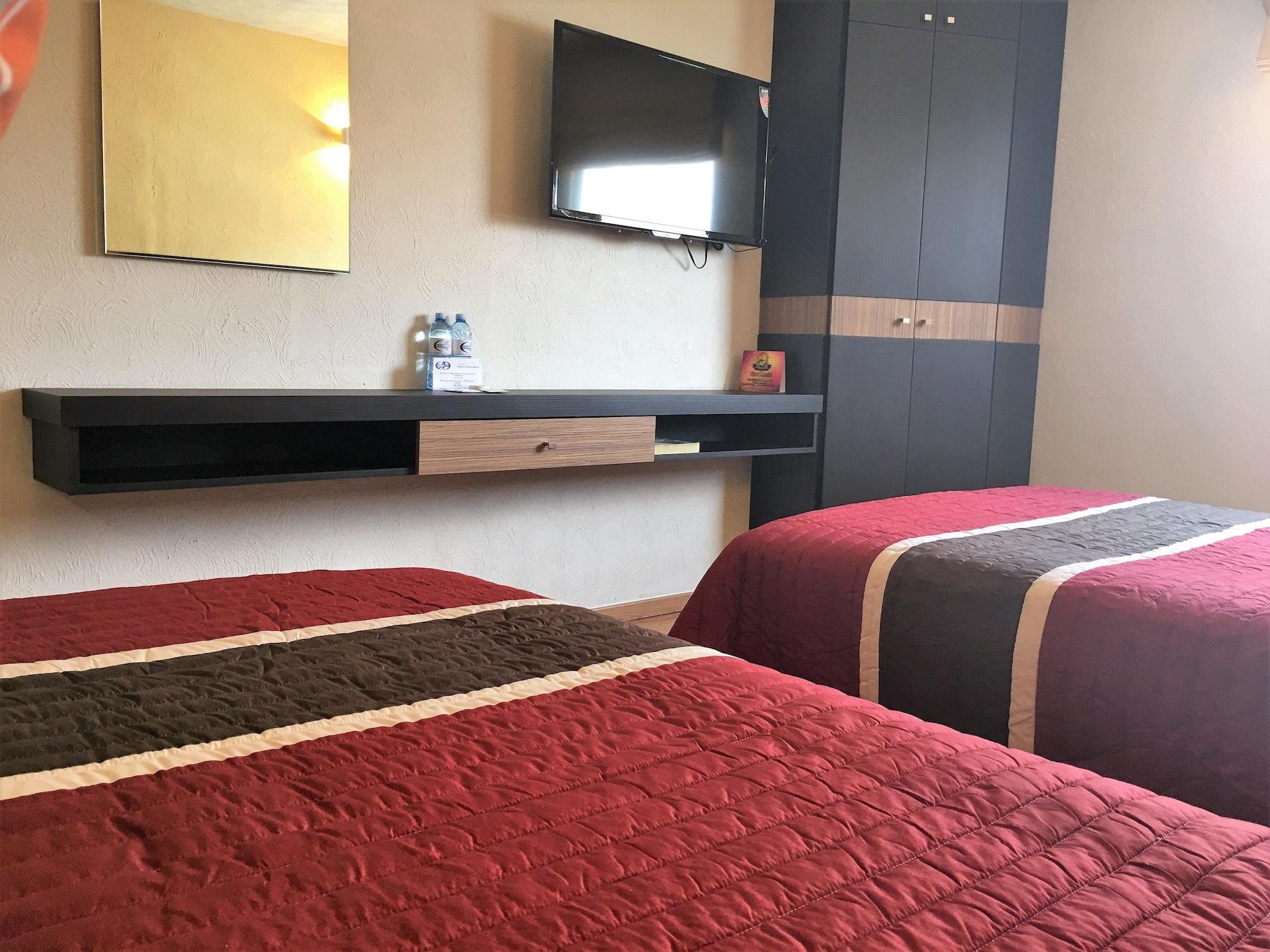 Ibeurohotel Guadalajara Expo エクステリア 写真