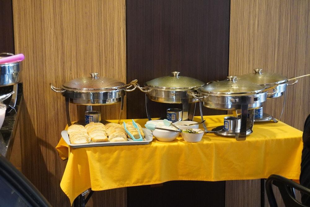 Ibeurohotel Guadalajara Expo エクステリア 写真