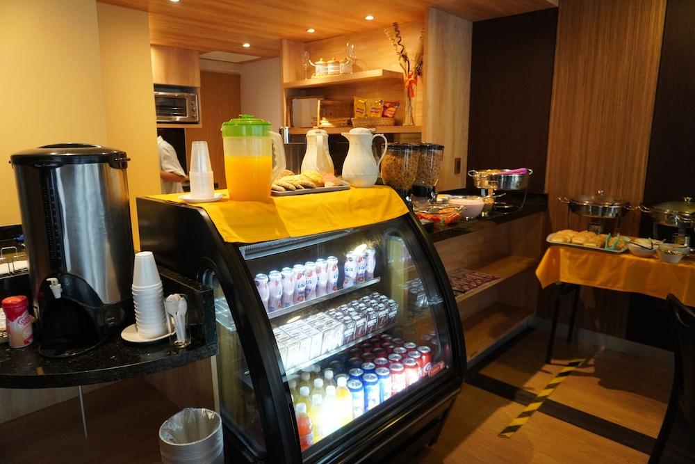 Ibeurohotel Guadalajara Expo エクステリア 写真
