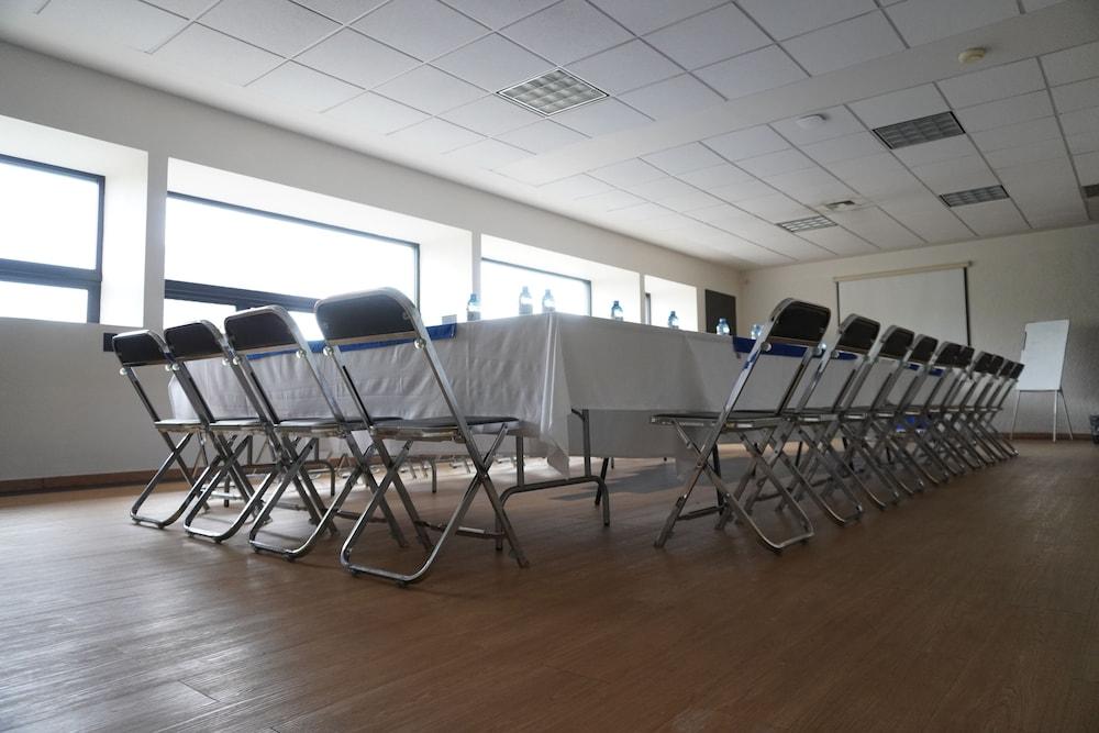 Ibeurohotel Guadalajara Expo エクステリア 写真