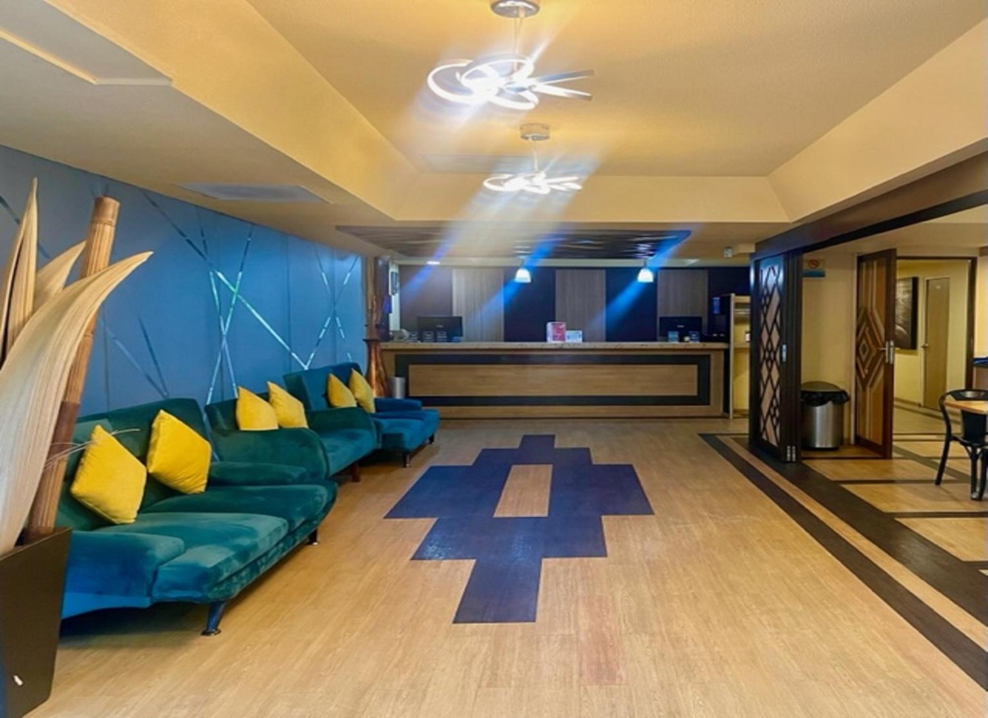 Ibeurohotel Guadalajara Expo エクステリア 写真