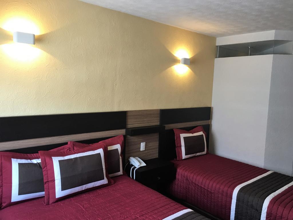 Ibeurohotel Guadalajara Expo エクステリア 写真