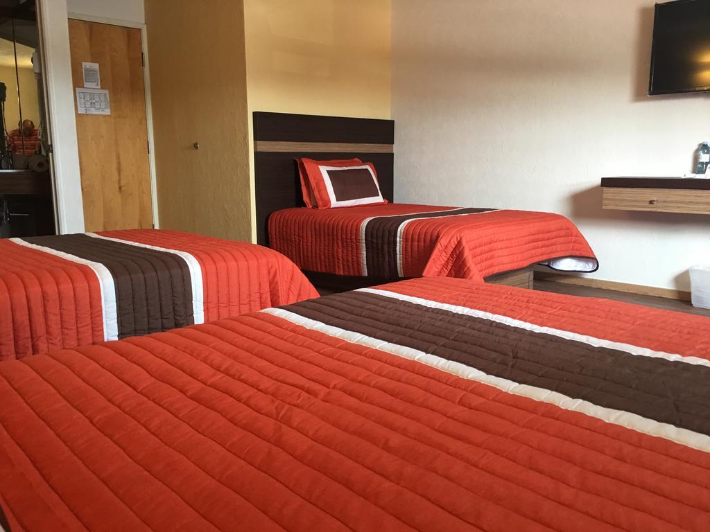 Ibeurohotel Guadalajara Expo エクステリア 写真